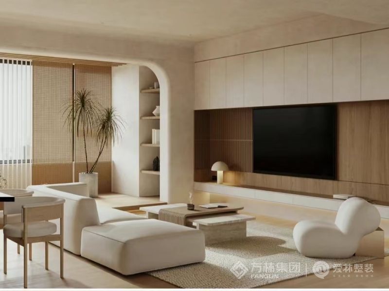 用浅色的沙发让空间更加的柔和。